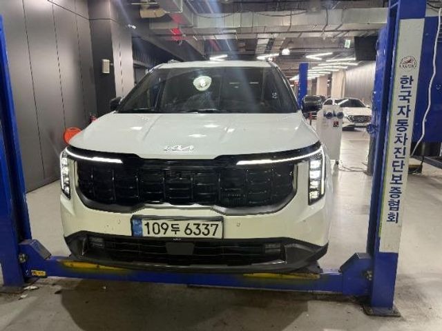 Kia Canival 2025 — inspection photo 1