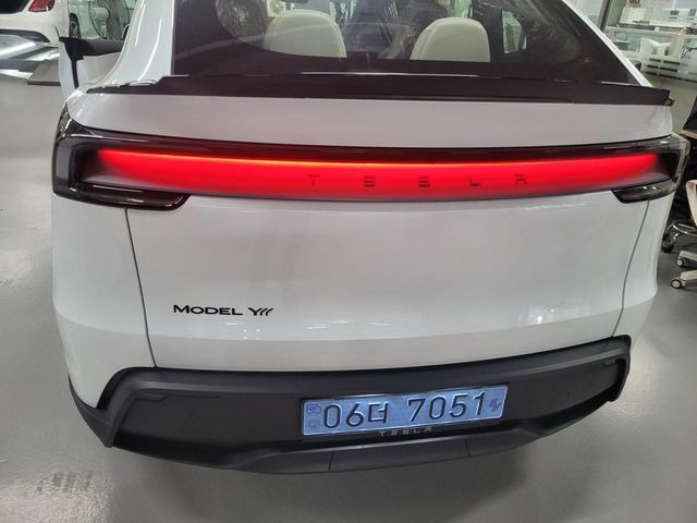 Tesla Model Y 2026 — inspection photo 2