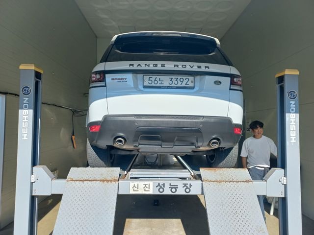 Land Rover Range Rover Sport 2017 — inspection photo 2