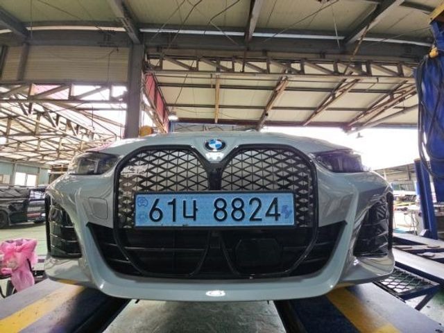 BMW i4 2026 — inspection photo 1