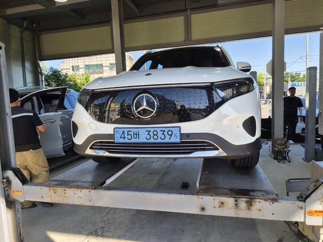 Mercedes-Benz EQB 2026 — inspection photo 1