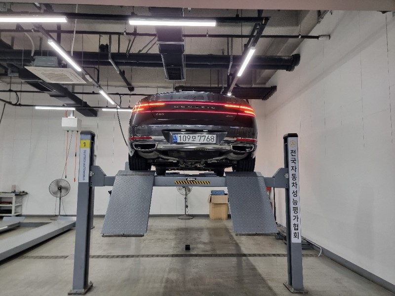 Genesis G90 2023 — inspection photo 2