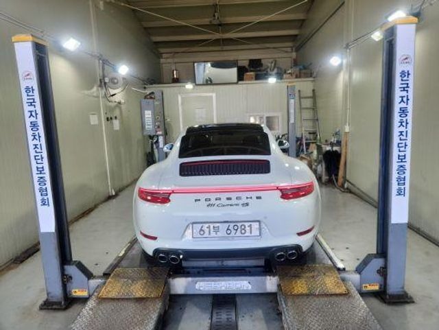 Porsche 911 2018 — inspection photo 2