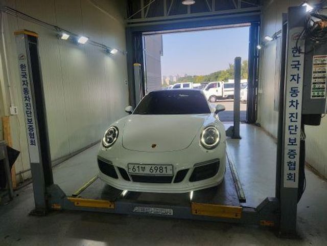 Porsche 911 2018 — inspection photo 1