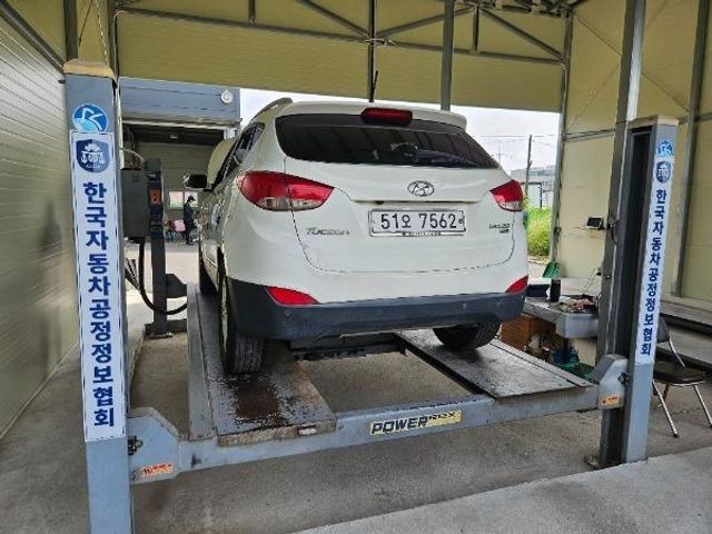 Hyundai Tucson 2012 — inspection photo 2