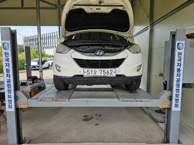 Hyundai Tucson 2012 — inspection photo 1