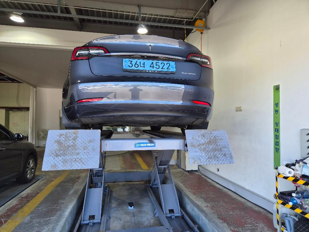 Tesla Model 3 2021 — inspection photo 2