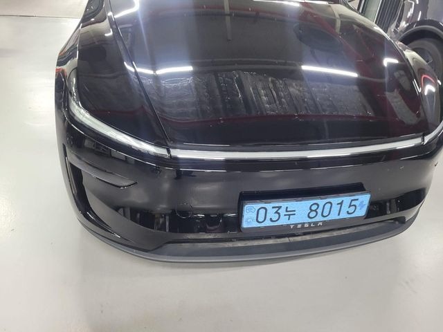 Tesla Model Y 2025 — inspection photo 1