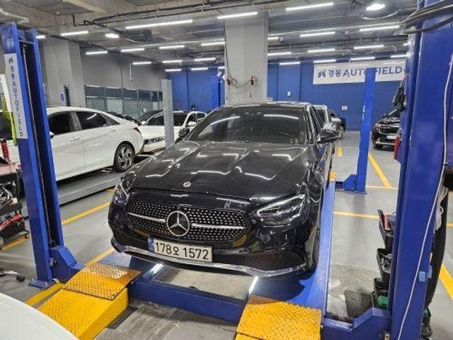 Mercedes-Benz E-Class 2022 — inspection photo 1