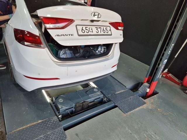Hyundai AVANTE 2018 — inspection photo 2