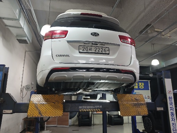 Kia Canival 2017 — inspection photo 2