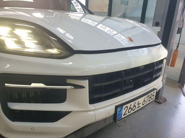 Porsche Cayenne 2024 — inspection photo 1