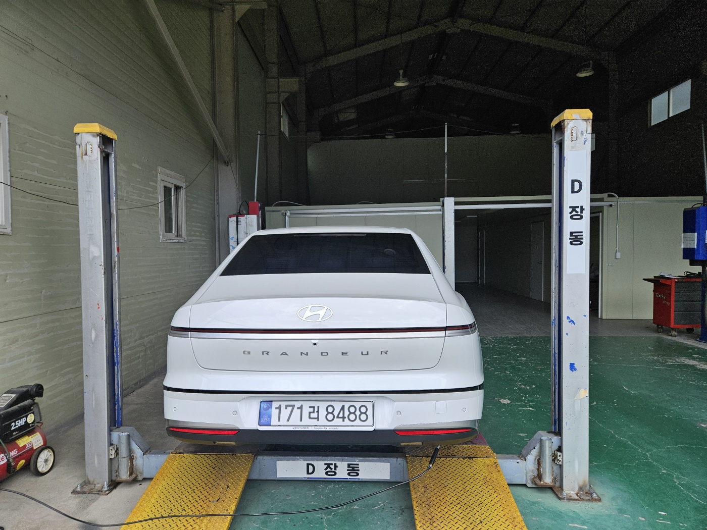 Hyundai Grandeur 2027 — inspection photo 2