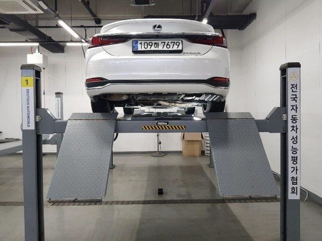 Lexus ES 2026 — inspection photo 2