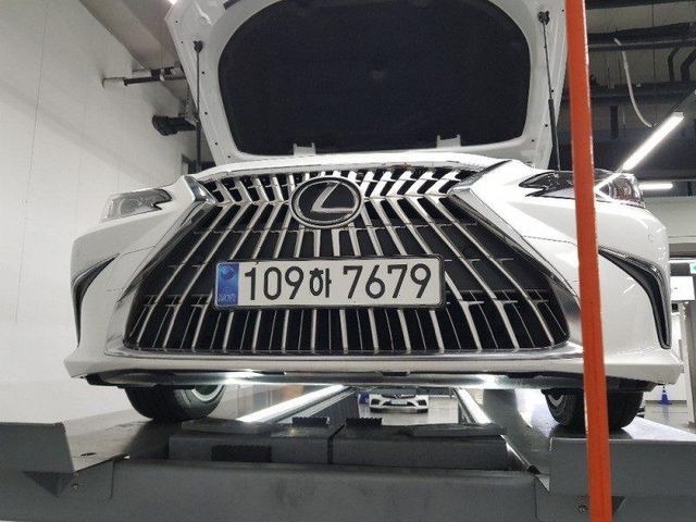 Lexus ES 2026 — inspection photo 1