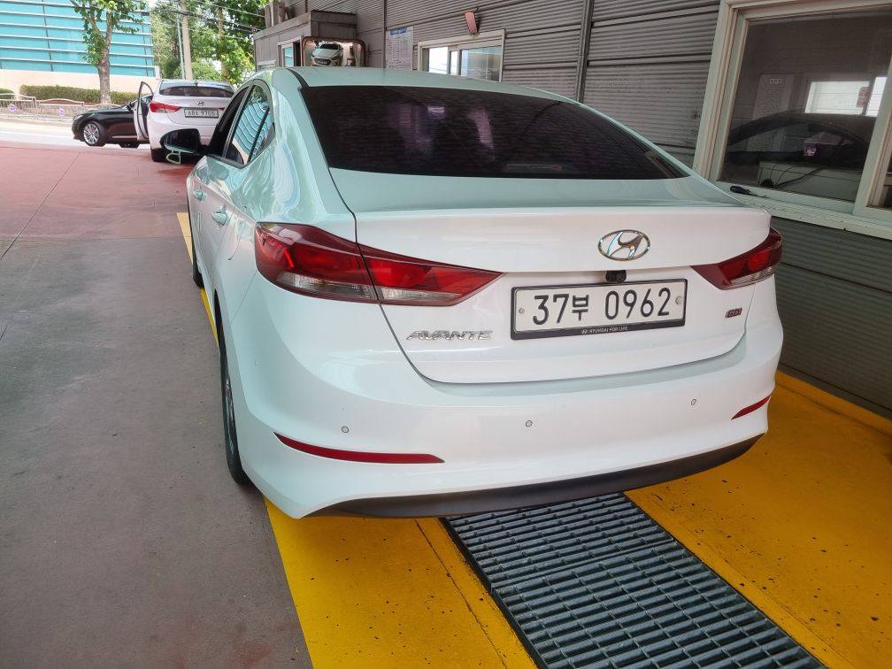 Hyundai AVANTE 2016 — inspection photo 2