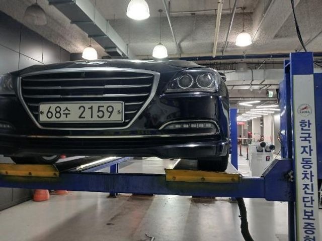 Hyundai Genesis 2016 — inspection photo 1