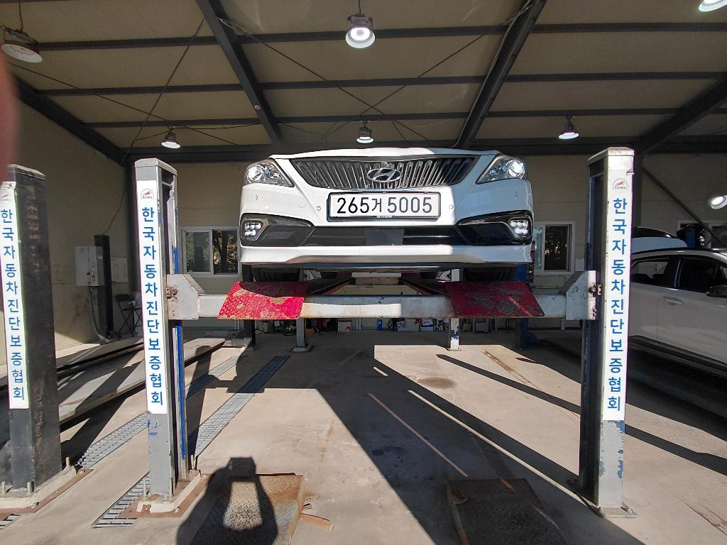 Hyundai Grandeur 2016 — inspection photo 1