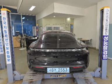 Porsche Taycan 2025 — inspection photo 2