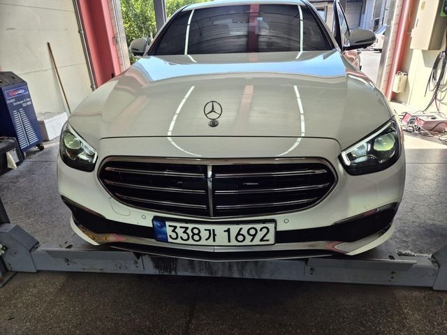 Mercedes-Benz E-Class 2023 — inspection photo 1