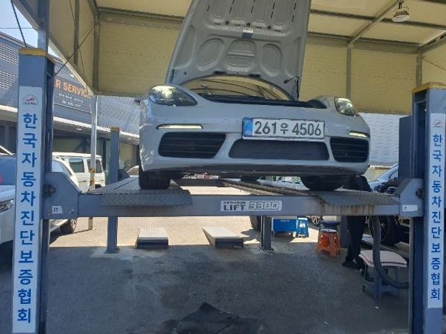 Porsche 718 2021 — inspection photo 1
