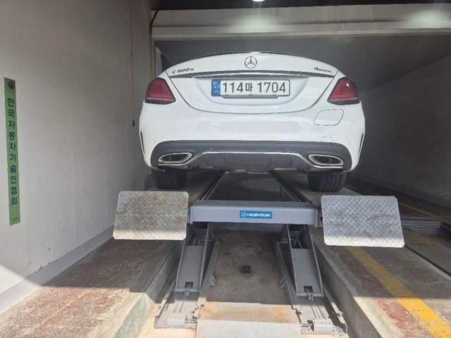 Mercedes-Benz C-Class 2020 — inspection photo 2