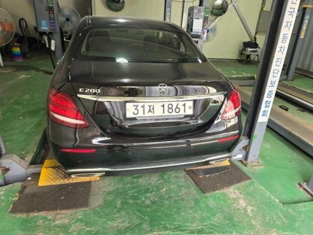Mercedes-Benz E-Class 2018 — inspection photo 2