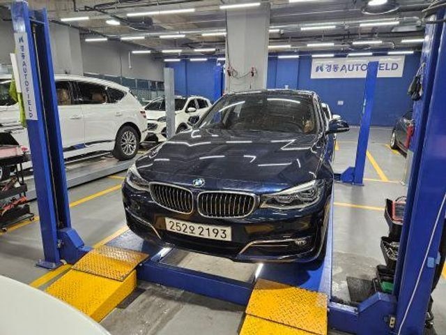 BMW Gran Turismo 2018 — inspection photo 1