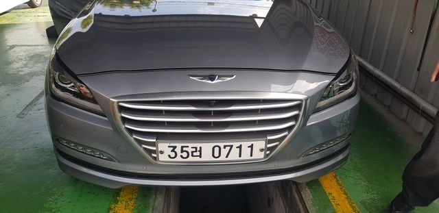 Hyundai Genesis 2016 — inspection photo 1