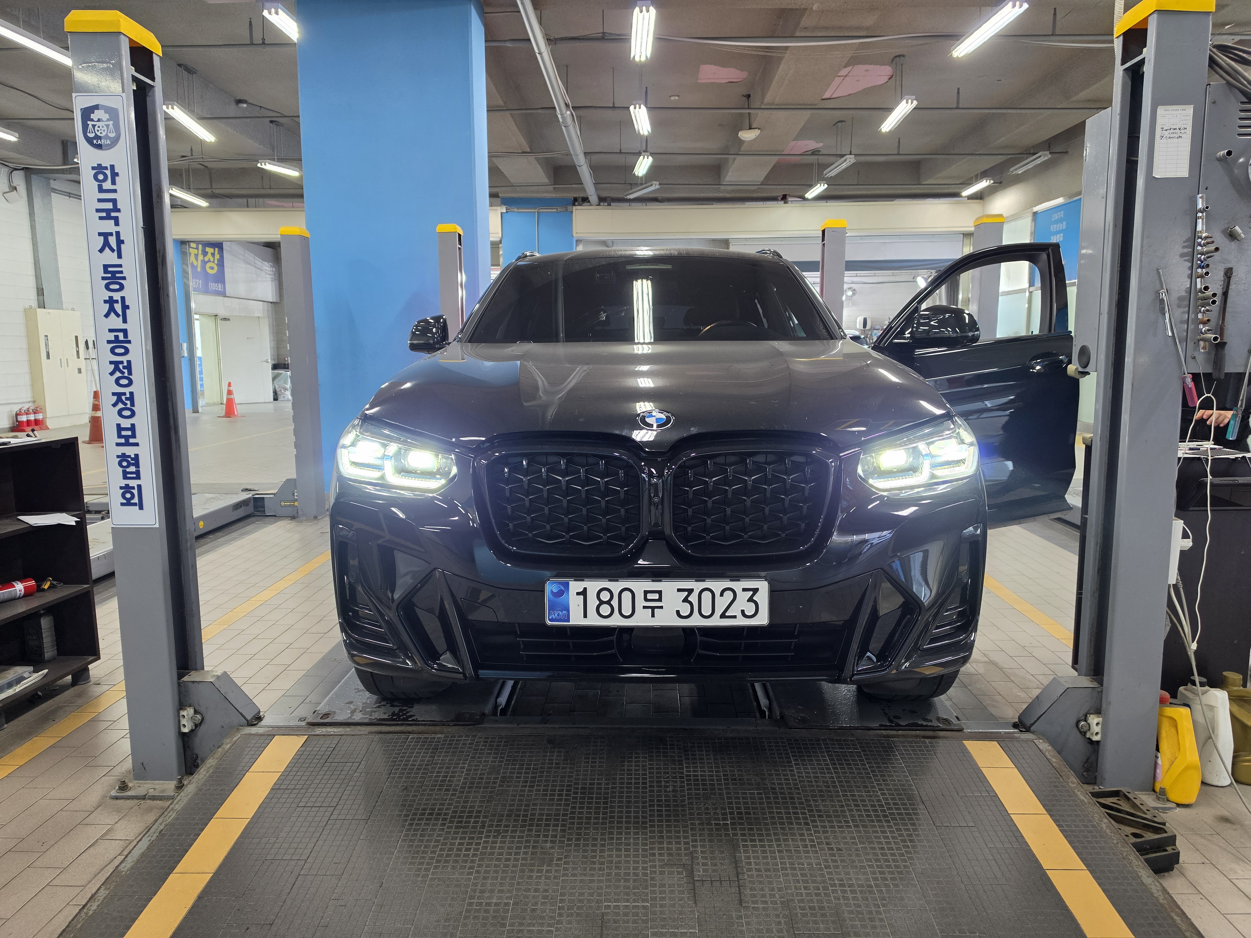 BMW X4 2024 — inspection photo 1
