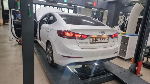 Hyundai AVANTE 2018 — inspection photo 2