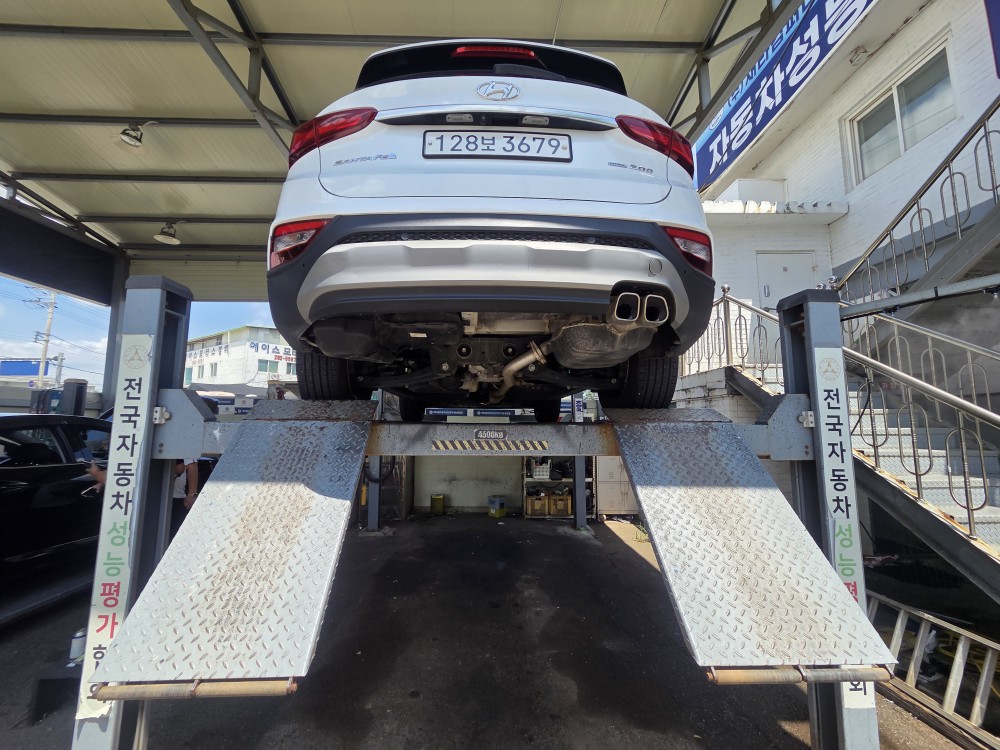 Hyundai Santafe 2019 — inspection photo 2