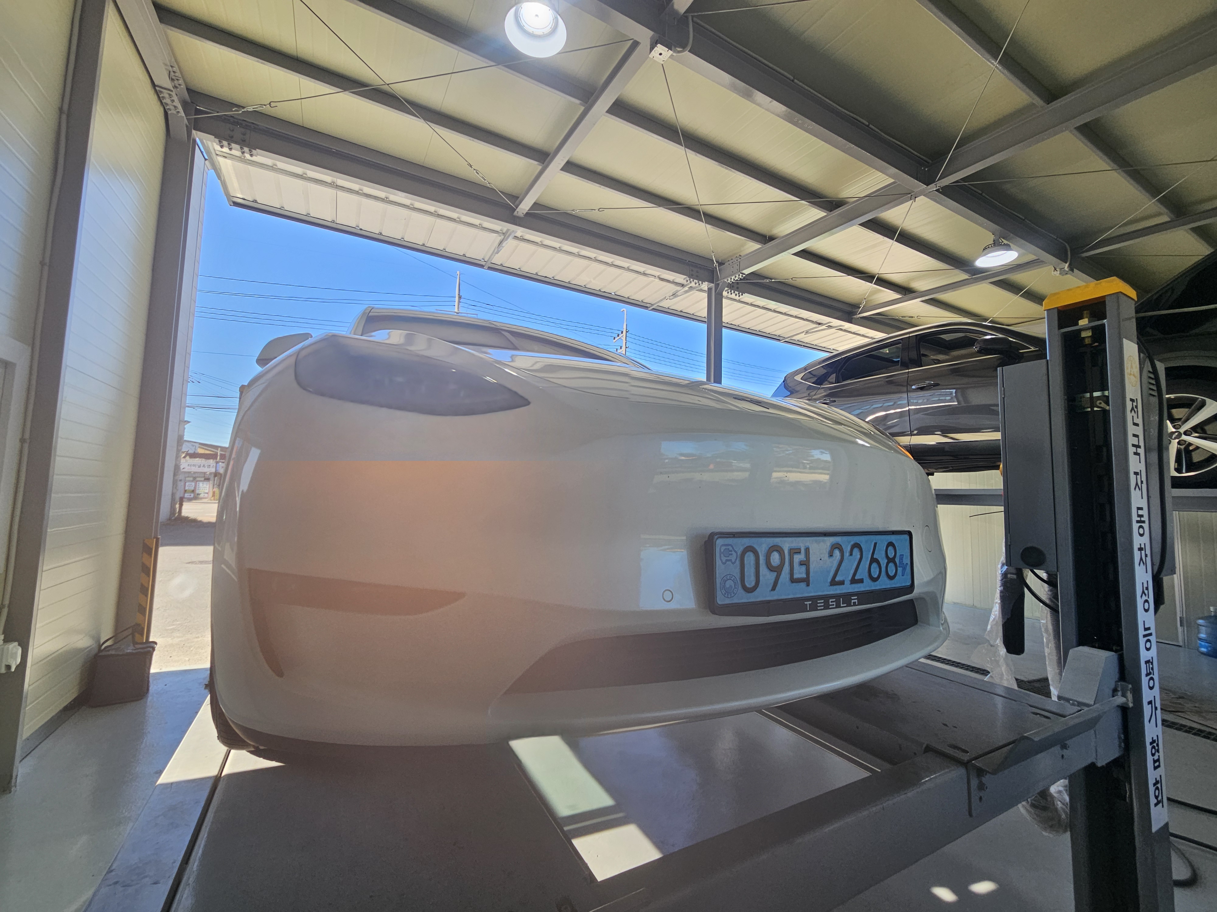 Tesla Model Y 2022 — inspection photo 1