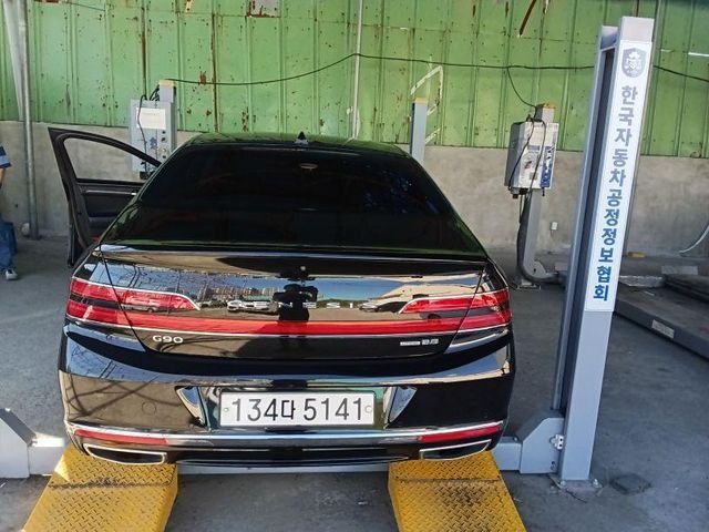 Genesis G90 2019 — inspection photo 2