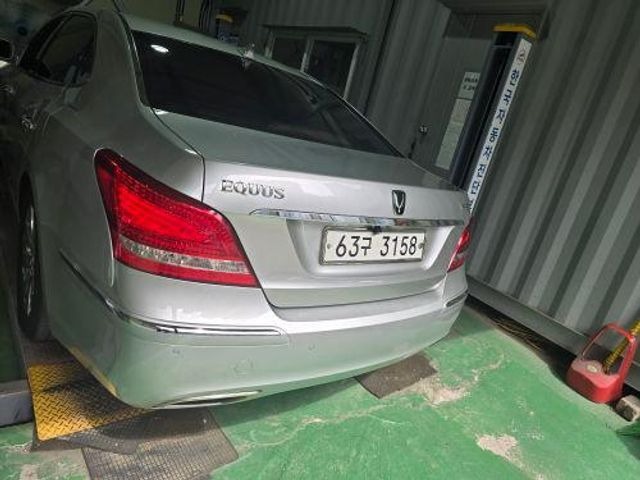 Hyundai Equus 2010 — inspection photo 2