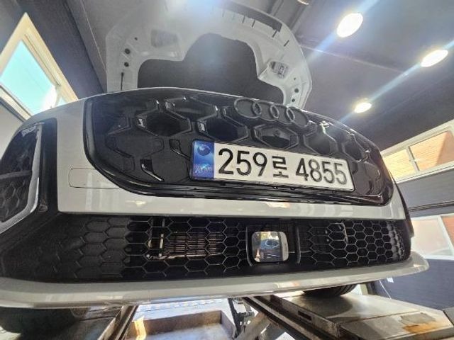Audi Q5 2025 — inspection photo 1
