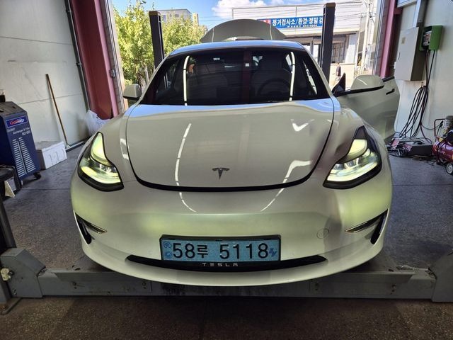 Tesla Model 3 2022 — inspection photo 1