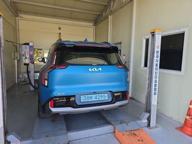 Kia EV9 2024 — inspection photo 2