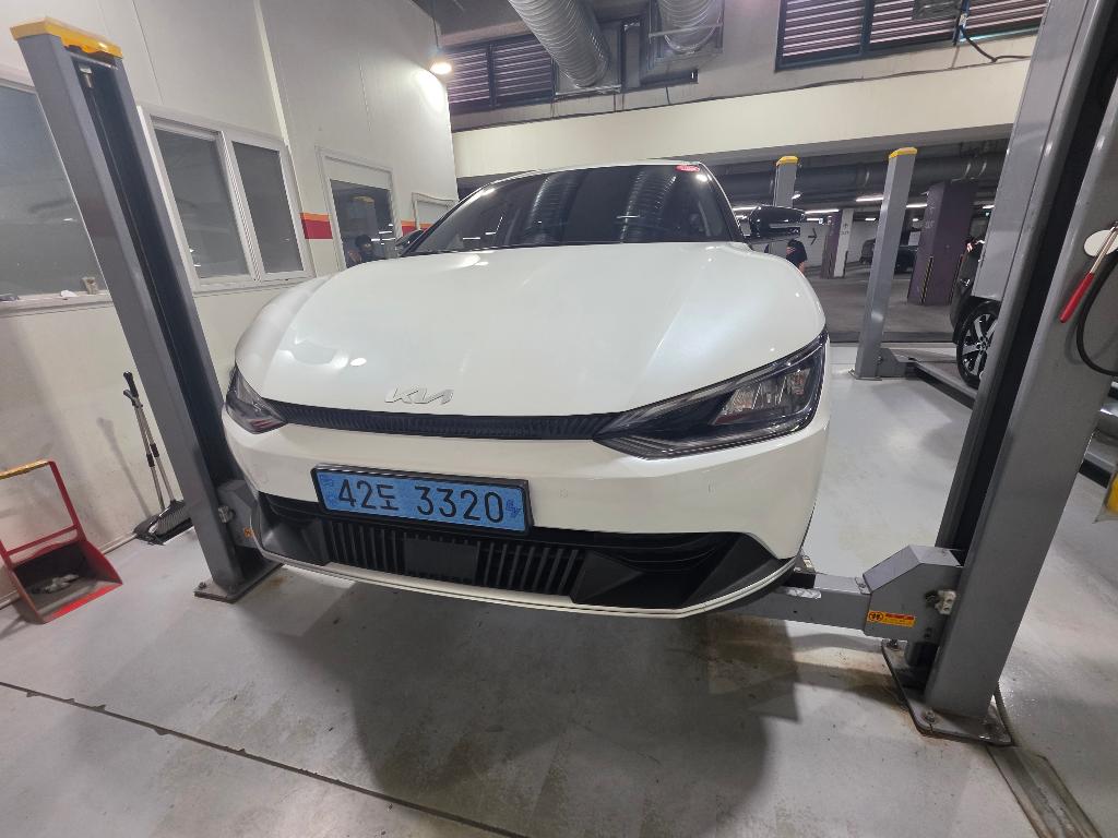 Kia EV6 2023 — inspection photo 1