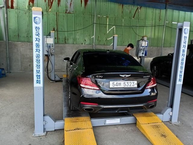 Genesis G70 2018 — inspection photo 2