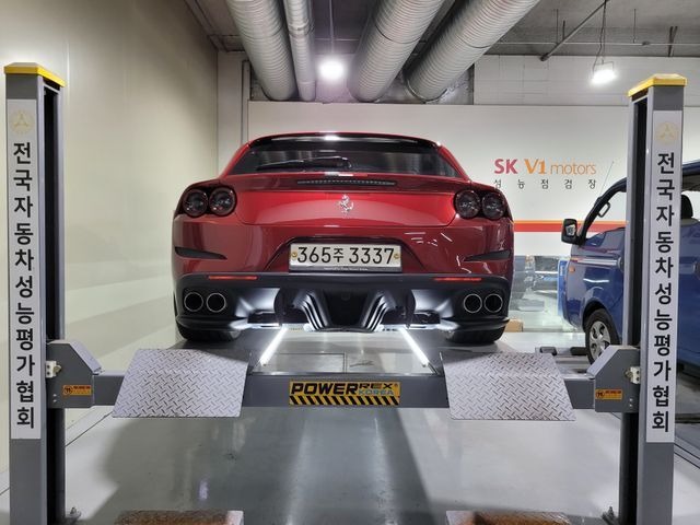 Ferrari GTC4 Lusso 2019 — inspection photo 2