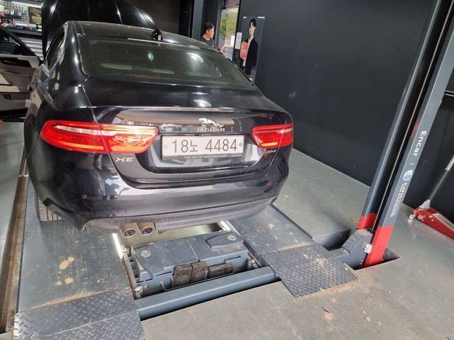 Jaguar XE 2018 — inspection photo 2