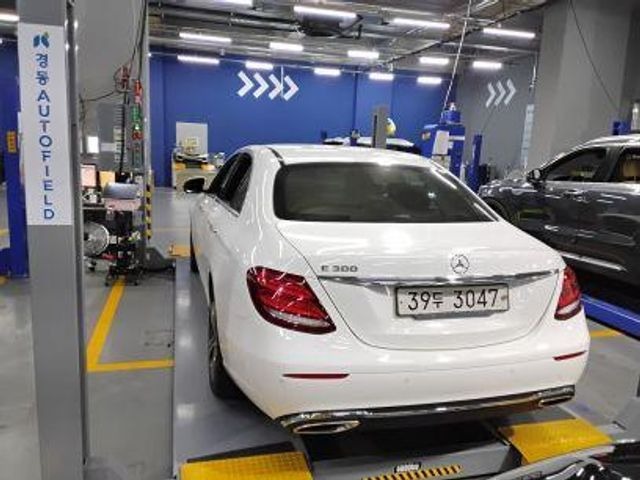 Mercedes-Benz E-Class 2019 — inspection photo 2