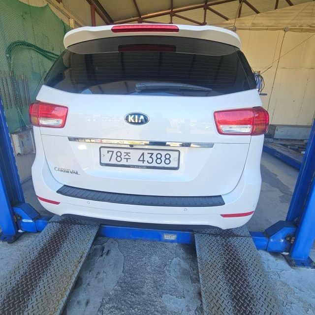 Kia Canival 2018 — inspection photo 2