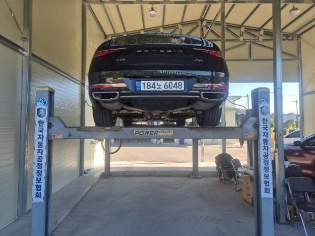 Genesis G90 2022 — inspection photo 2