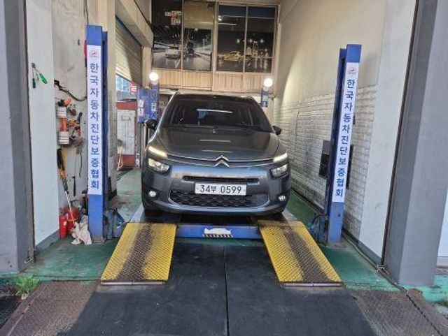 Citroën / DS C4 Picasso 2015 — inspection photo 1