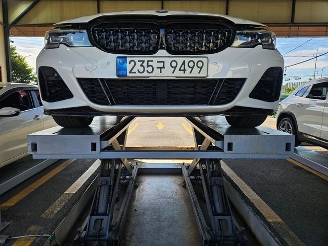 BMW 3-Series 2022 — inspection photo 1