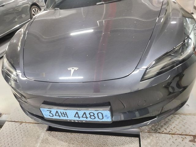 Tesla Model 3 2025 — inspection photo 1
