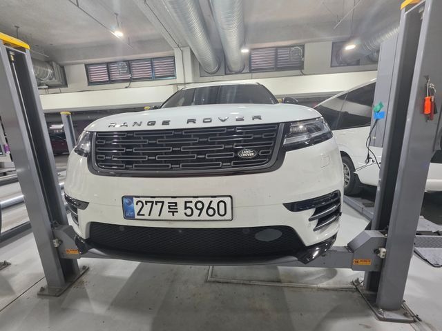 Land Rover Range Rover Velar 2026 — inspection photo 1