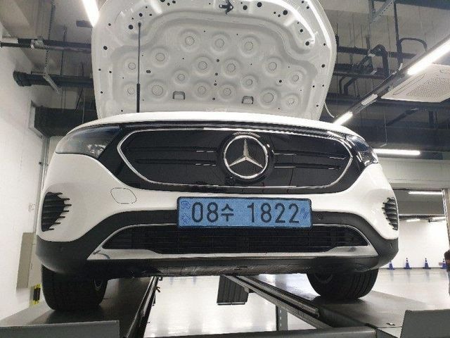 Mercedes-Benz EQB 2023 — inspection photo 1